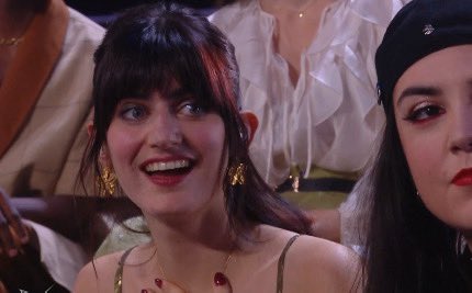 luvademy's tweet photo. marguerite qui a les yeux qui brille quand ebony chante , ÇA c’est notre duo #StarAcademy https://t.co/dQz56ztcyT
