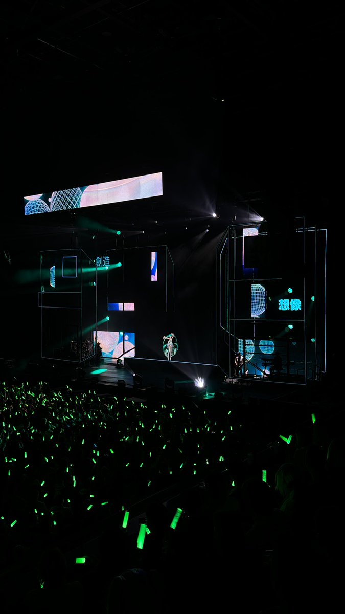 Uber Eats Music Hall (@uemusichall) on Twitter photo We definitely won't be forgetting <a href="/cfm_miku_en/">Hatsune Miku</a>’s extraordinary performance any time soon! 💜
#hatsunemiku #hatsunemikuconcert #hatsunemikulive #ubereatsmusichall #konzertberlin #berlinconcert #berlinevents #MIKUEXPO #MIKUEXPO2024 We definitely won't be forgetting <a href="/cfm_miku_en/">Hatsune Miku</a>’s extraordinary performance any time soon! 💜
#hatsunemiku #hatsunemikuconcert #hatsunemikulive #ubereatsmusichall #konzertberlin #berlinconcert #berlinevents #MIKUEXPO #MIKUEXPO2024