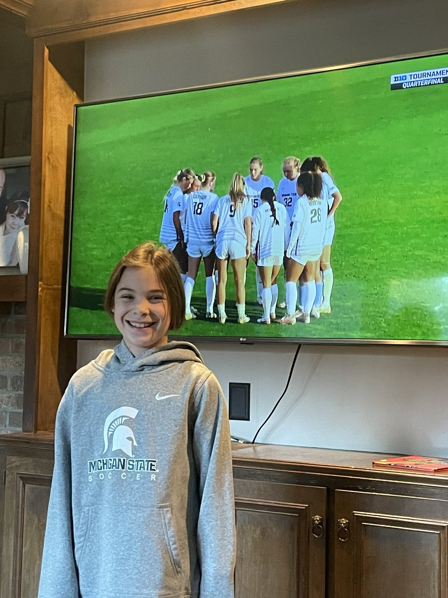 MSUPamelaJ's tweet photo. Cheering on the @MSU_wsoccer team in the #B1G tourney! #spartans https://t.co/U2dZxaysEp