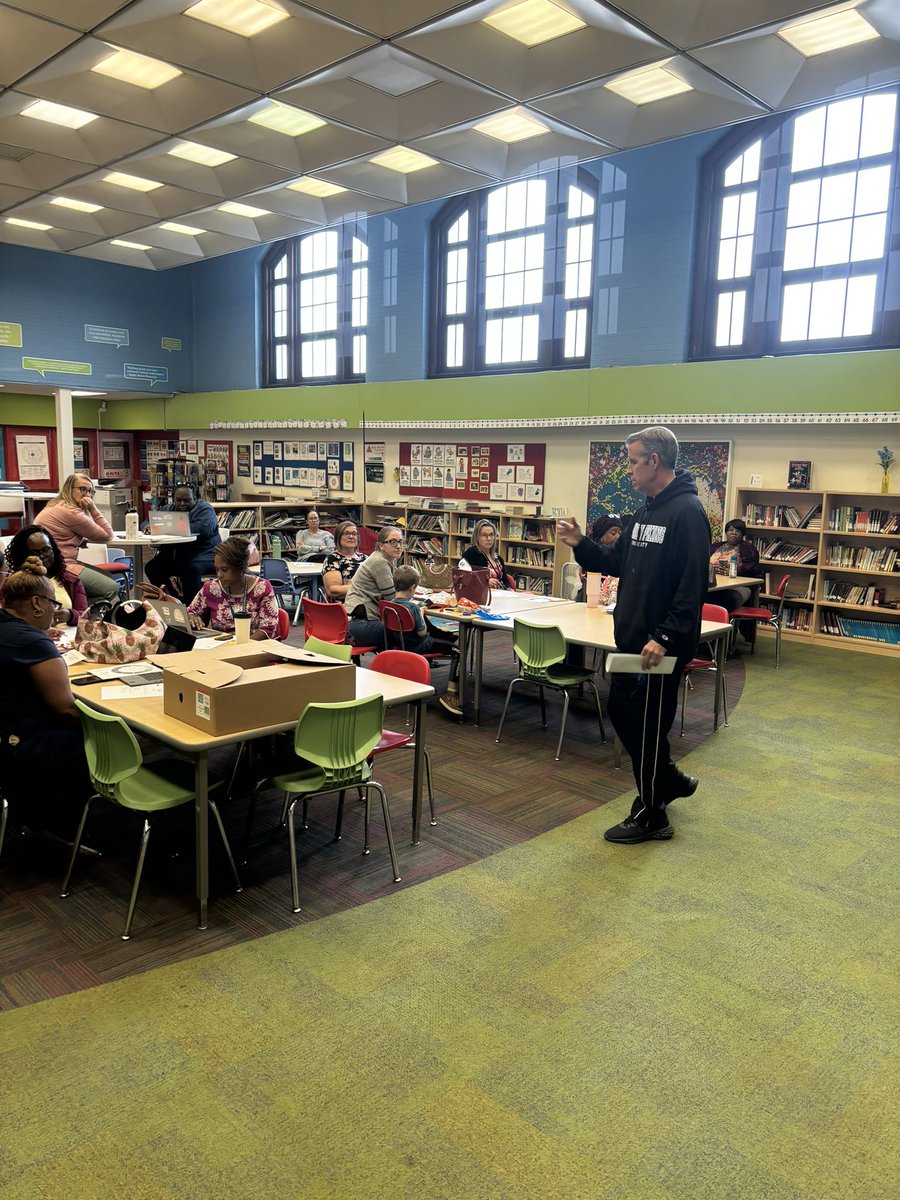 Mark Twain School for Scholars tweet media