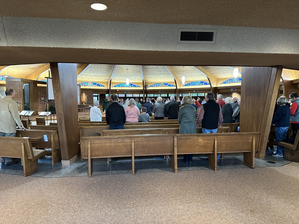 GoodShepherdWM's tweet image. #viewfromthebackpew #allsouls 🙏🏼