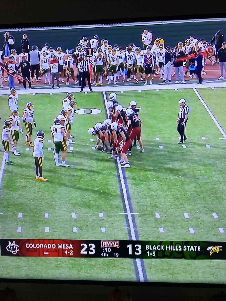 Victory Formation⚡️⚡️

6 straight weeks of the best formation in football 🏈 

Congrats <a href="/LIU_QB/">Liumotumotua’anaileafi Aumavae</a>  <a href="/CMUMavsFootball/">Colorado Mesa Football</a>