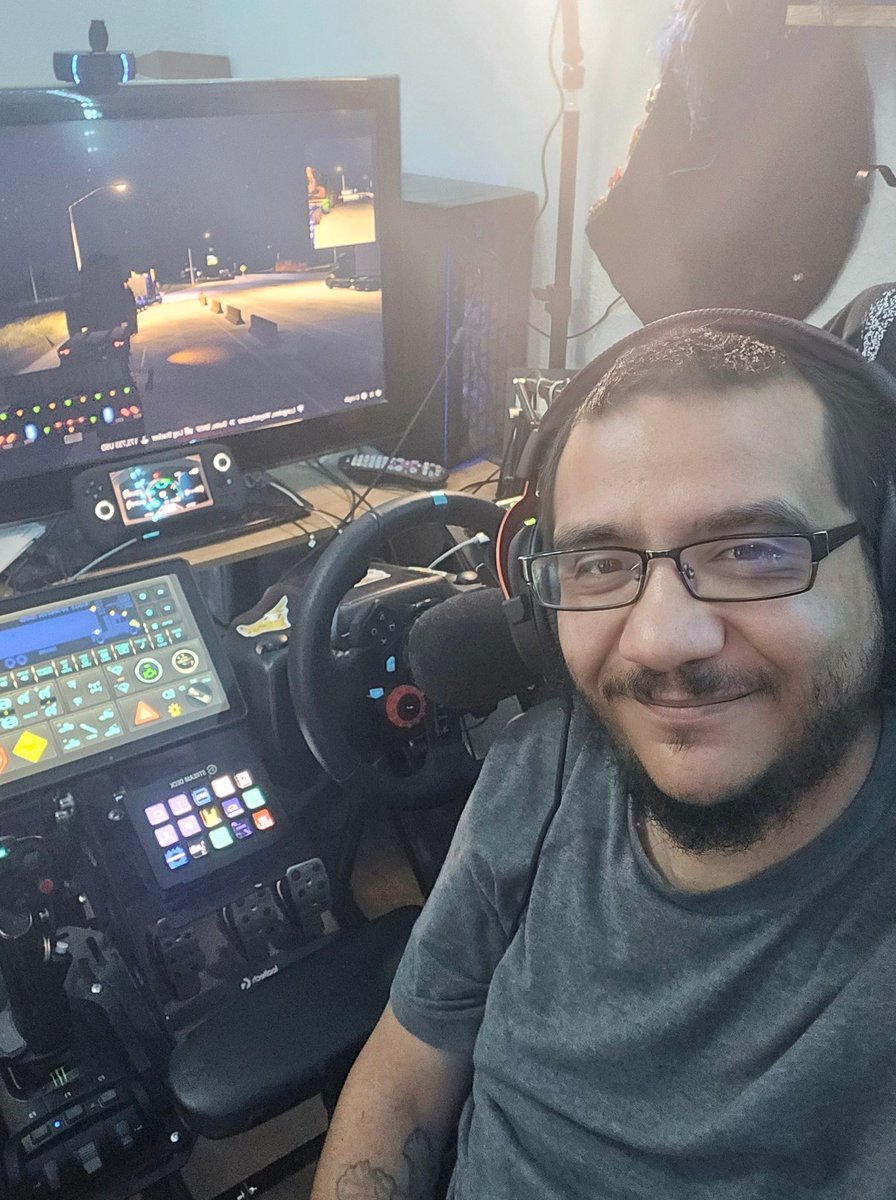 RyokuDuo's tweet photo. Come join me live right now as I'll be giving away a copy of #AmericanTruckSimulator for steam! Come hit !giveaway by 3:55 pm PST to be entered! Make sure to also be a followe! We will be doing the giveaway at 4pm PST!  Good luck to everyone entering! https://t.co/9abiKjYKdO