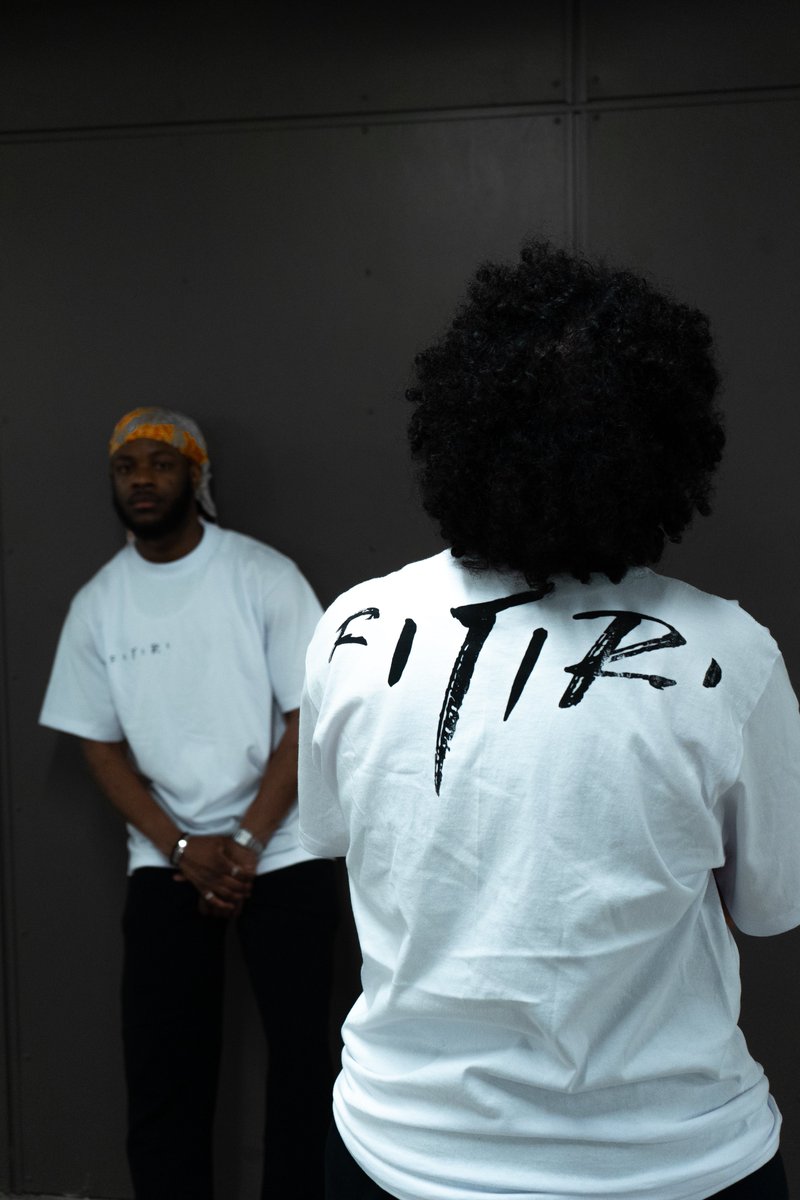 fitiri_'s tweet photo. Free shirts
Sunday 12pm EST https://t.co/tzgvofehrL