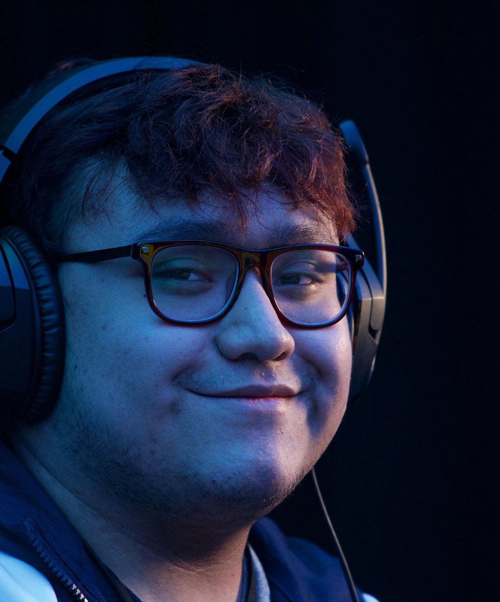 Larry Lurr tweet media