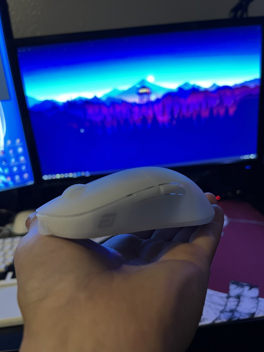 hybrid4play's tweet photo. Frosty is so clean 🤍 https://t.co/fSFcJZJoJQ