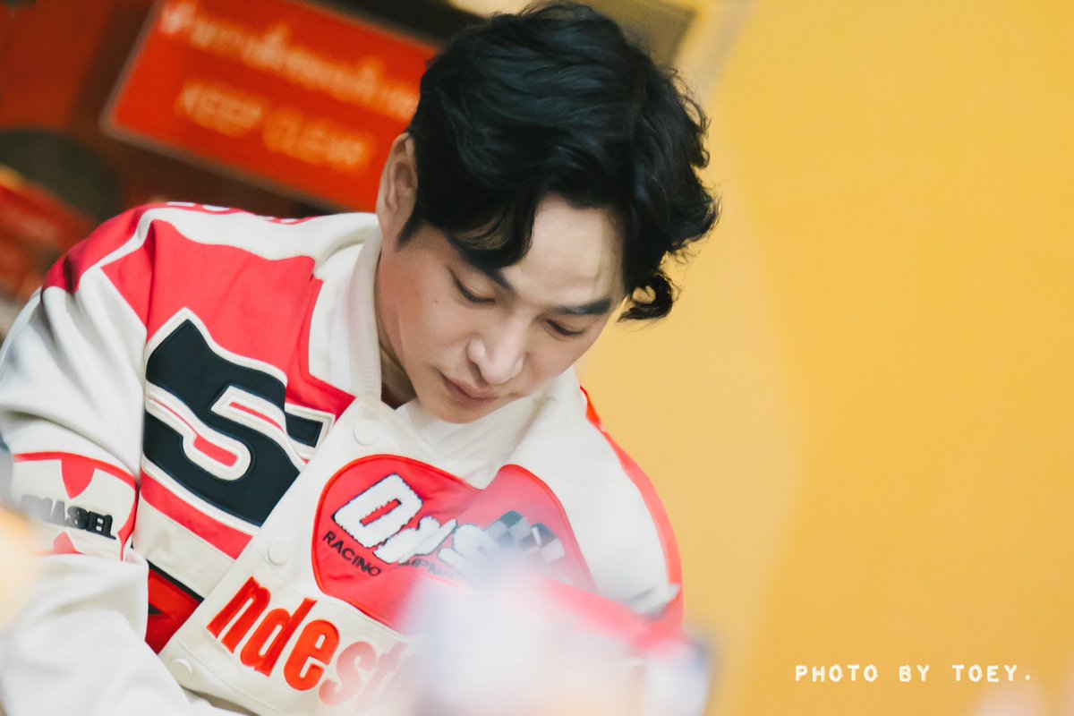 photobytoey's tweet photo. “มุมโปรด” ที่ไม่ได้ถ่ายนานมากกก 🥹

@peckpalit
#เป๊กผลิตโชค #PeckPaLitChoke 
#มหกรรมธุรกิจอาหารประเทศไทยครั้งที่17 
#makrothailand
#photobytoey
#palitgallery https://t.co/UkvrWNGBIz
