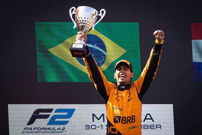 🚨 BREAKING

GABRIEL BORTOLETO ASSINA COM A SAUBER PRA SER TITULAR EM 2025!!

VAI TER BRASIL NO GRID DA F1 EM 2025 SIM

🇧🇷🇧🇷🇧🇷🇧🇷🇧🇷🇧🇷🇧🇷🇧🇷🇧🇷🇧🇷🇧🇷🇧🇷🇧🇷🇧🇷🇧🇷