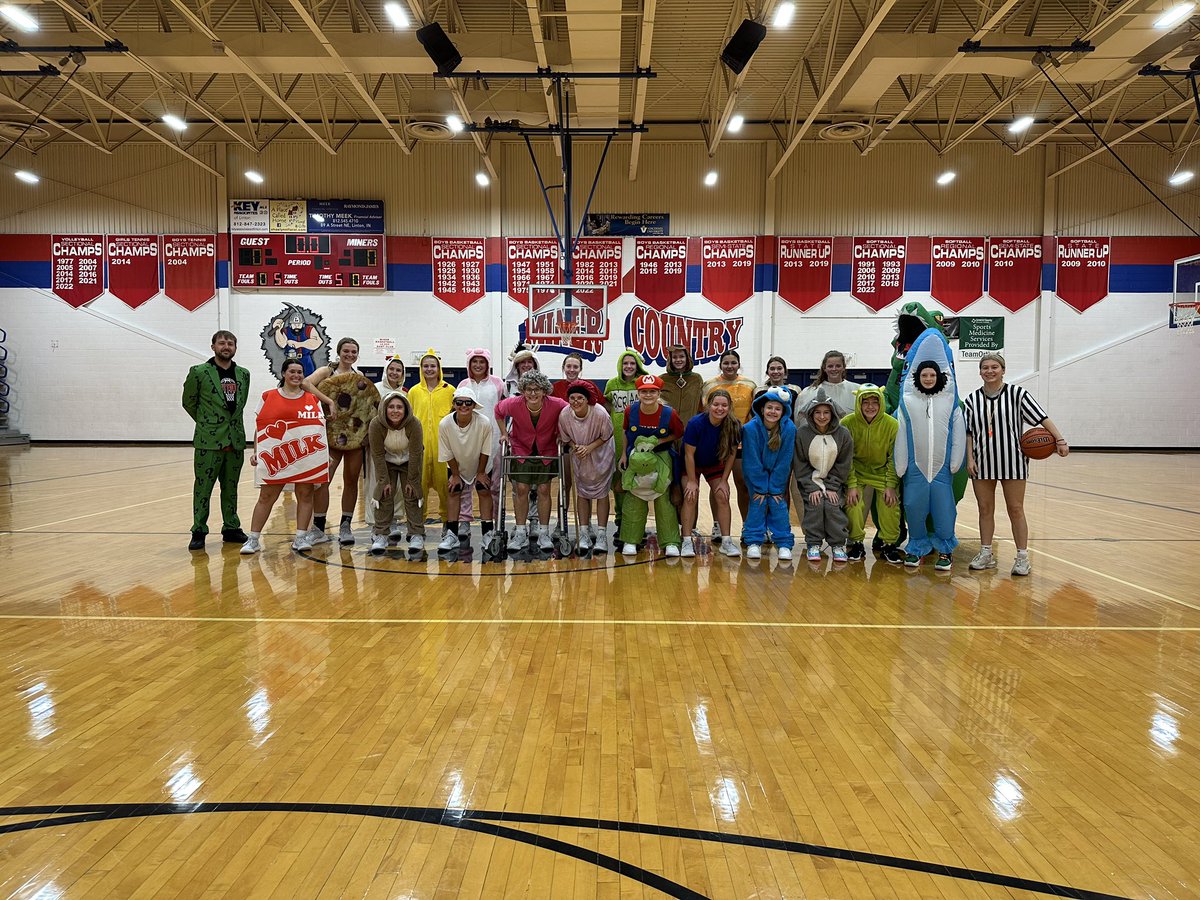 What a good group, always work hard but never forget to have a little fun.