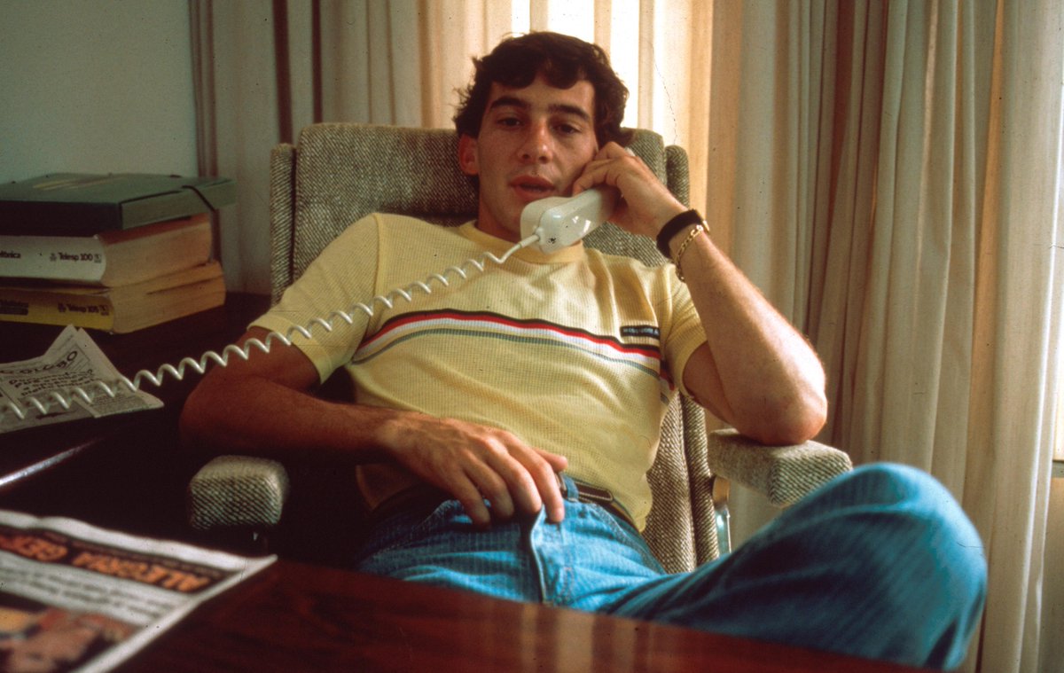 F1's tweet photo. Brasil. São Paulo. Ayrton Senna. 🇧🇷

#F1 #BrazilGP https://t.co/IFTA59uql3