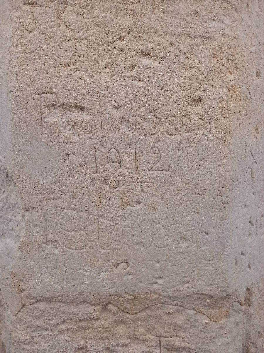 Medieval Graffiti tweet media