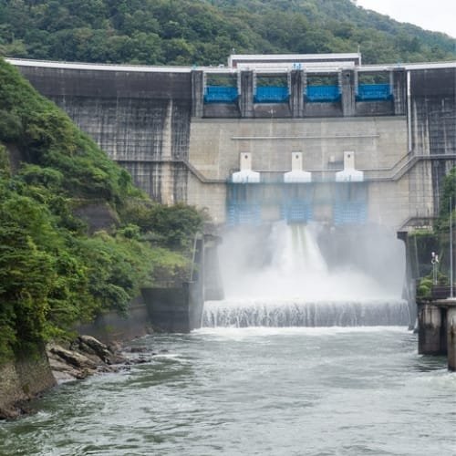 EnergiaPma's tweet photo. Panamá alcanza 100% de generación renovable y exporta 226.47 MW a la región 🇵🇦. Con planificación en el corto plazo, logramos energía limpia y a menor costo. “Panamá está en condiciones de apoyar a la región sin comprometer su propio abastecimiento,” Juan Manuel Urriola https://t.co/Fp3hOFx6mQ