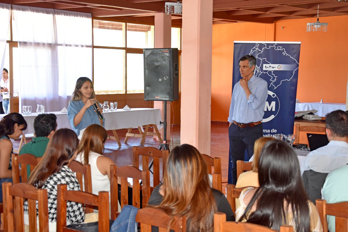 Paradiplomacia.org (@paradiplomacia) on Twitter photo Un éxito el segundo encuentro del Programa de Internacionalización de Municipios #PIMLaRioja en #Malanzán
Junto a la Secretaria de RRII #LaRioja <a href="/MaruUrbano/">Mariana Urbano</a>, el especialista invitado <a href="/SimonSF16/">Simón González</a> y los 18 municipios de @gobdeLaRioja hicimos foco en la #CooperaciónDescentralizada🌎 Un éxito el segundo encuentro del Programa de Internacionalización de Municipios #PIMLaRioja en #Malanzán
Junto a la Secretaria de RRII #LaRioja <a href="/MaruUrbano/">Mariana Urbano</a>, el especialista invitado <a href="/SimonSF16/">Simón González</a> y los 18 municipios de @gobdeLaRioja hicimos foco en la #CooperaciónDescentralizada🌎