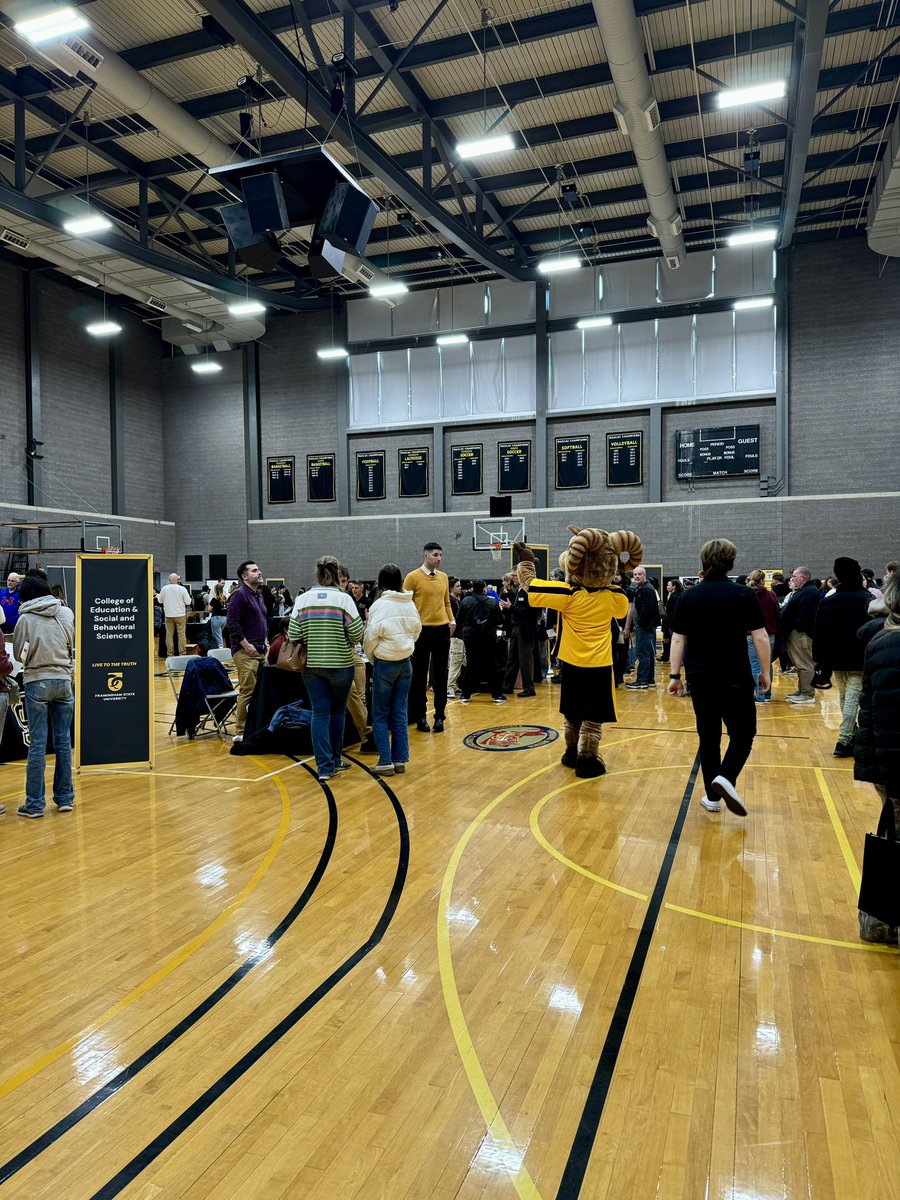 FraminghamU's tweet photo. Open House #2 was one for the books 🤩

#FramState #FraminghamStateUniversity #fRAMily https://t.co/kcLetYGUkU