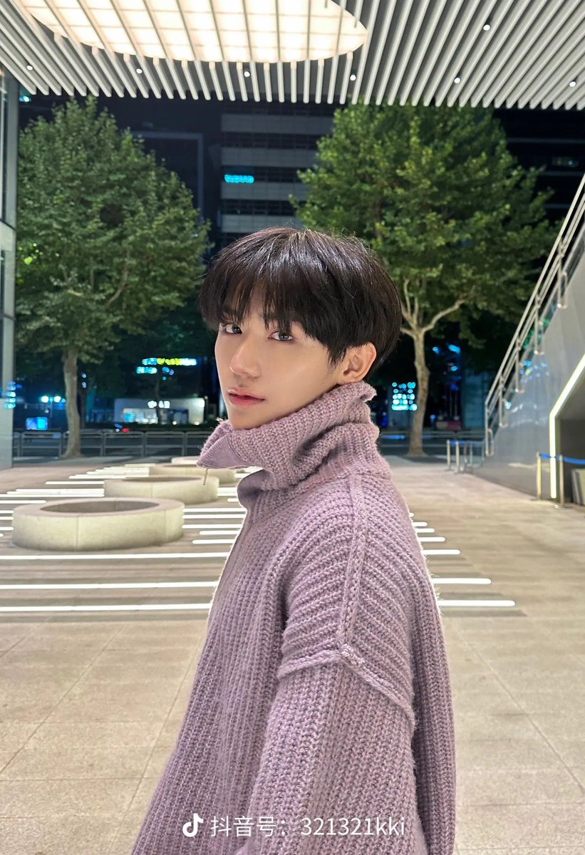 98yichen's tweet image. #YICHEN predebut content; dance videos, photos  etc 
프로젝트7 #이첸 사진 + 영상 타래

note: most of them was posted on his douyin or i found it on weibo 🤍

#亦辰 #PROJECT7 #프로젝트7