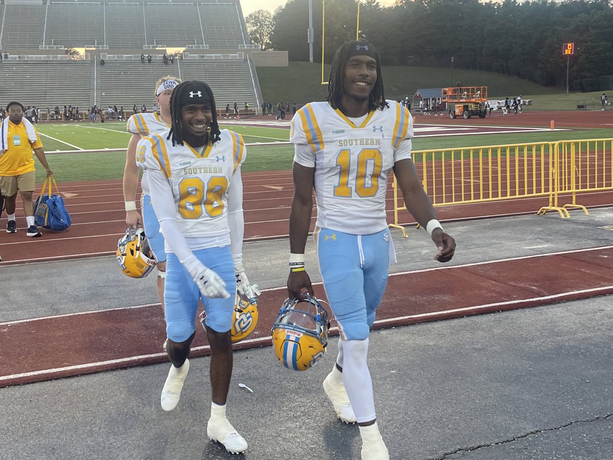Alabama A&amp;M’s Hail Mary is not answered. 

Southern wins 25-20. 

Zae Teasett: 24/37, 3 TDs, lead the 75 yard game winning drive. <a href="/WAFB/">WAFB</a>