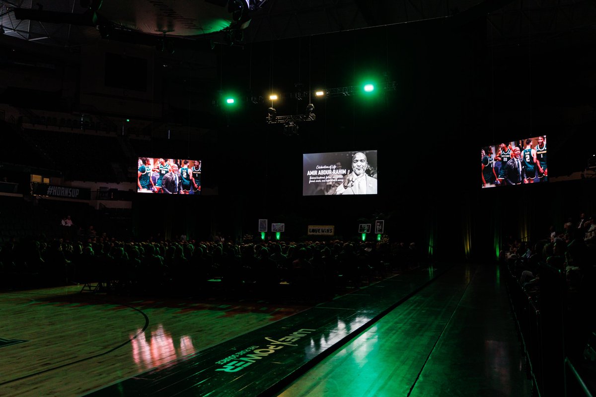 USF Men's Basketball tweet media