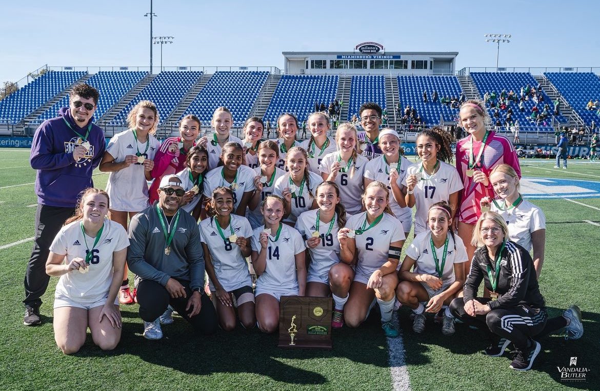 SChapman1982's tweet photo. Going to state semi-finals after a hard game against Badin. Love getting to play club teammates during high school season! https://t.co/0IfBUUu54w