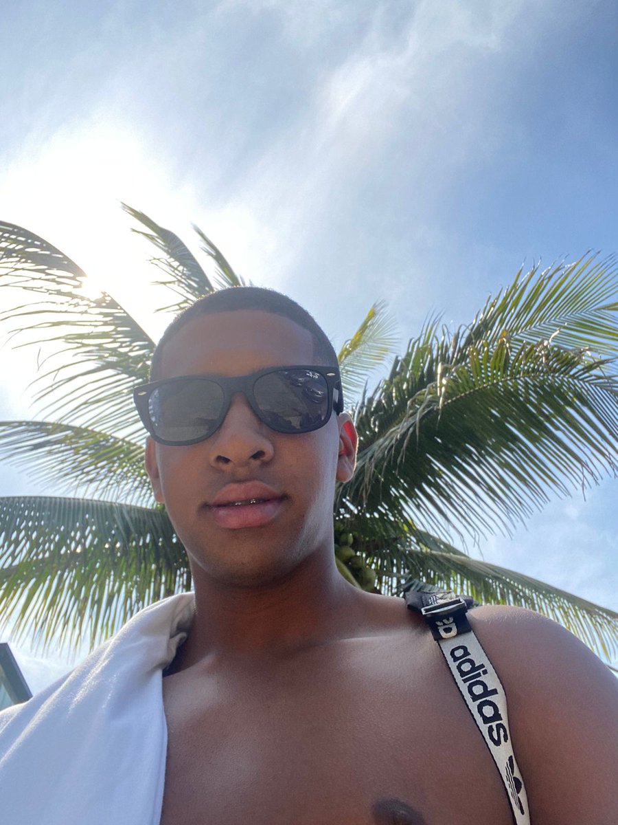 🔝🏖️