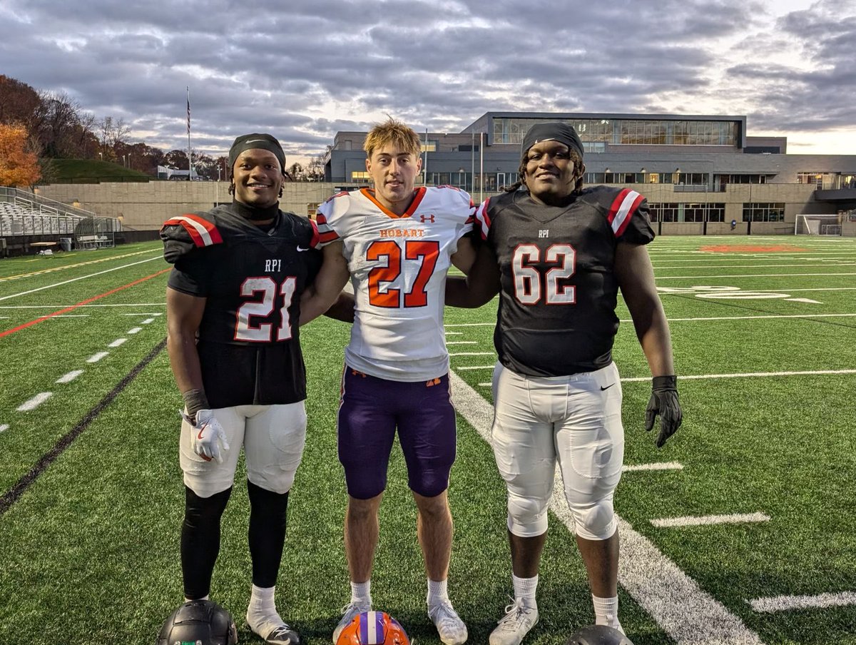 I could shed a tear. So proud of these young men! <a href="/HobartFootball/">Hobart Football</a> <a href="/RPIFootball/">RPI Football</a> <a href="/kaydencwhite1/">Kayden White</a> <a href="/AaronMeadows62/">Aaron Meadows</a> <a href="/TristanR27/">Tristan Reynolds</a>