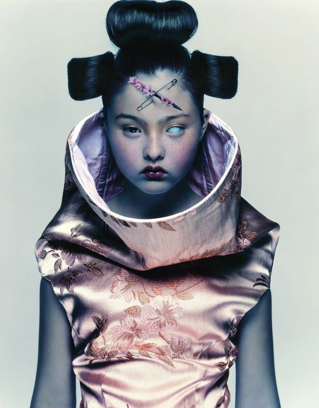 Devon Aoki × Alexander McQueen (1997)

Photo. by Nick Knight