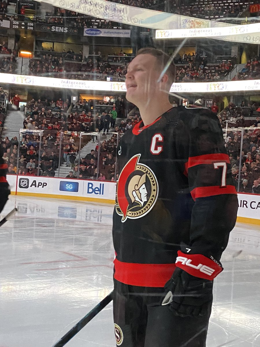 brianbutton28's tweet image. Just watching HNIC and seeing this guy in the warmups stretching and waving to the kids at the glass that are there to see their favourite player. That’s what a NHL star and captain does for his fans..great stuff! @BradyTkachuk71 @hockeynight @Ron_MacLean