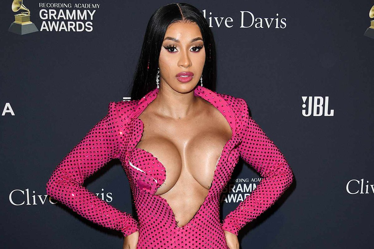 simonateba's tweet photo. Cardi B blasts Elon Musk after Musk shared her speech at Kamala Harris's rally, saying, "Another puppet who can’t even talk without being fed the words."

Cardi B responded with, "I’m not a puppet Elon.. I’m a daughter of two immigrant parents that had to work their ass off to provide for me! I’m a product of welfare, I’m a product of section 8, I’m a product of poverty and I’m a product of what happens when the system is set up against you….But you don’t know nothing about that. You don’t know not one thing about the American struggle…. PS fix my algorithm."

Cardi urged Musk to fix the algorithm on @X, where some claim—without evidence—that pro-Kamala Harris posts and accounts have been limited following Musk's endorsement of Trump as he seeks to support the former president.