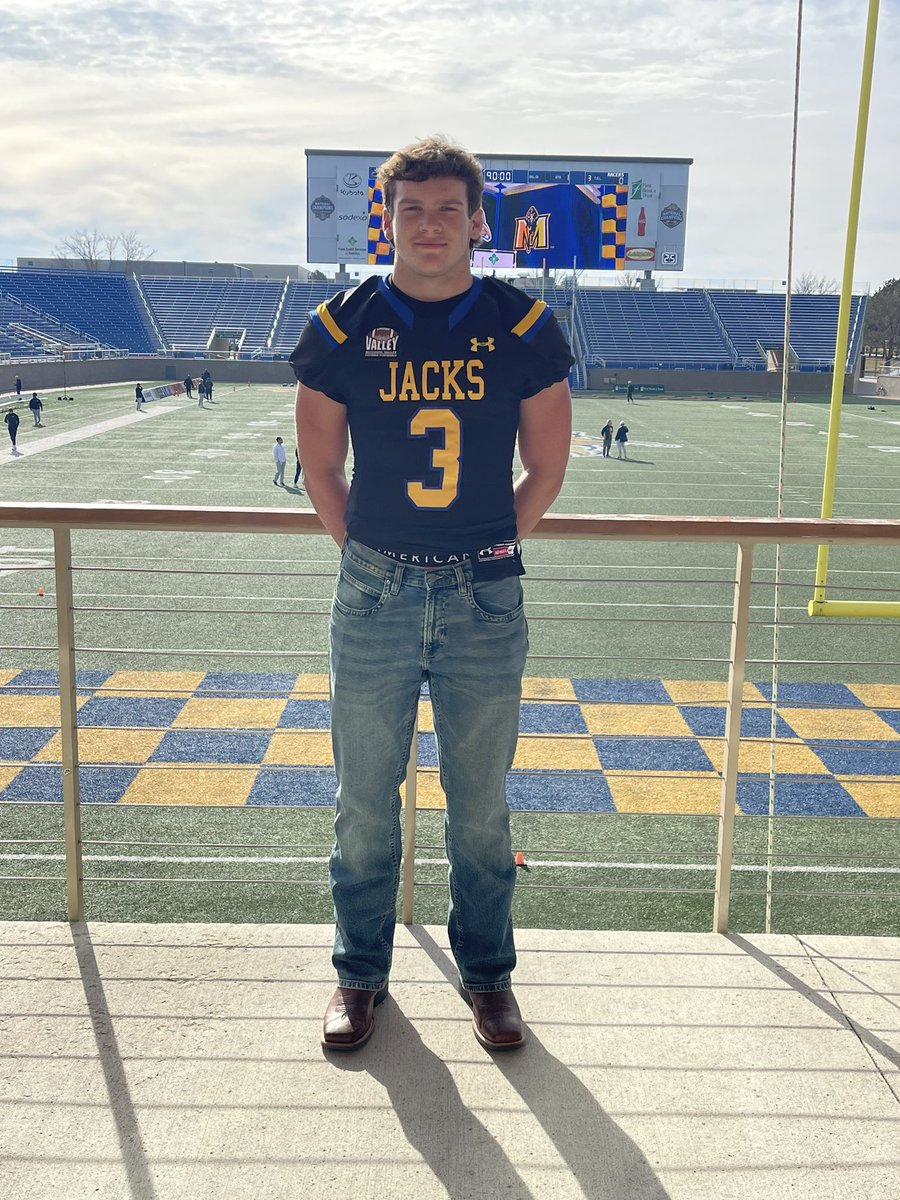 JrVierstraete's tweet image. Thank you @J_Menage3 @CoachBobbit for the Game Day Visit! Go Jacks!