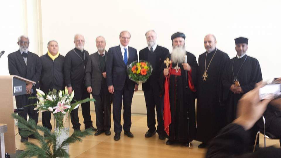SidoKamal's tweet photo. Martin Tamcke (1955-2024), ein wunderbarer Mensch, der Großes geleistet hat, ist für immer von uns gegangen. Im Jahr 2018 haben wir ihn für seine Verdienste um die christlichen Gemeinschaften vor allem im Orient mit der Ehrenmitgliedschaft der #GfbV geehrt. Rip, lieber Freund! https://t.co/fRqeHrg9Rb