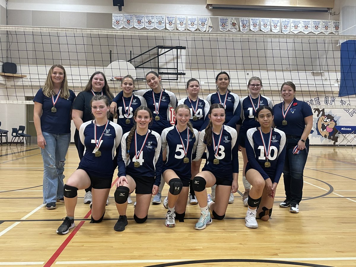 CECGA had a successful weekend in the sports department! Our Jr Girls Soccer Team and Sr Girls Volleyball team both brought home gold medals! Our Jr Girls are Regional Champs! Congratulations to both teams!