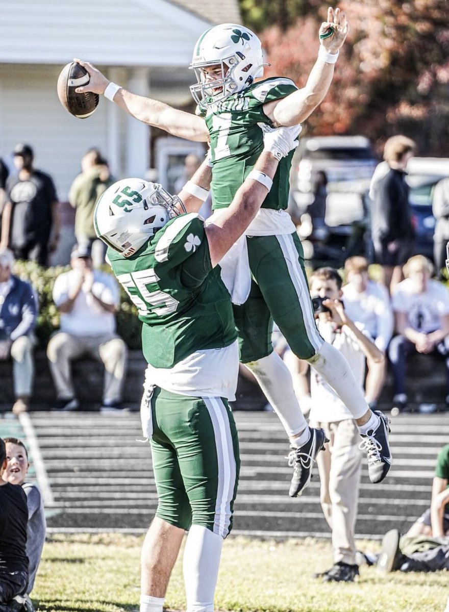 CarsonLambert_'s tweet image. Great team win today vs Trinity (56-21). 16/18 passing for 280 yards and 5 TD’s (0-INT), 13 rushes for 76 yards and a rushing TD. Shout out to the O-Line for giving me plenty of time and opening up lanes for the RB’s. @KurtvonBargen