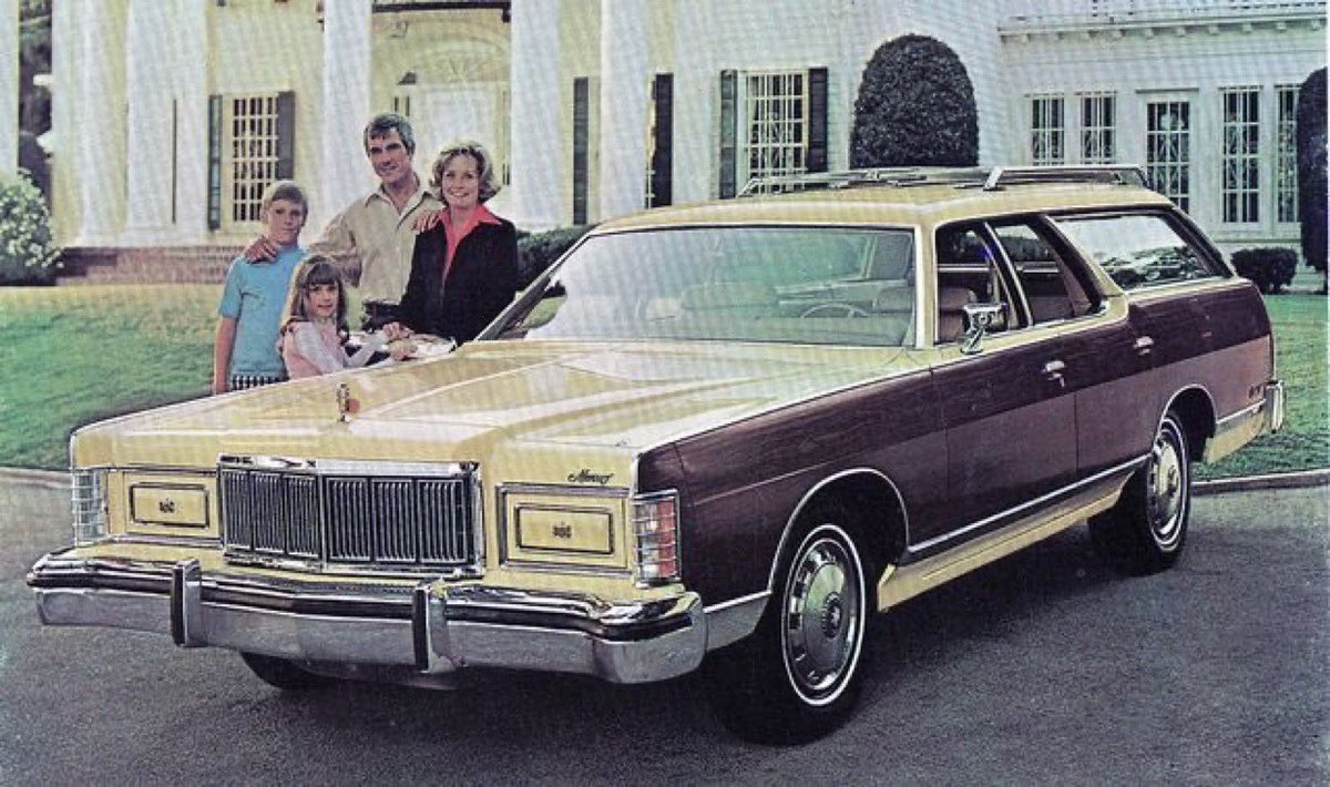 Super70sSports's tweet photo. The was the finest goddamn machine on the road in 1975 and you can’t change my mind. https://t.co/oeNybaH5FQ
