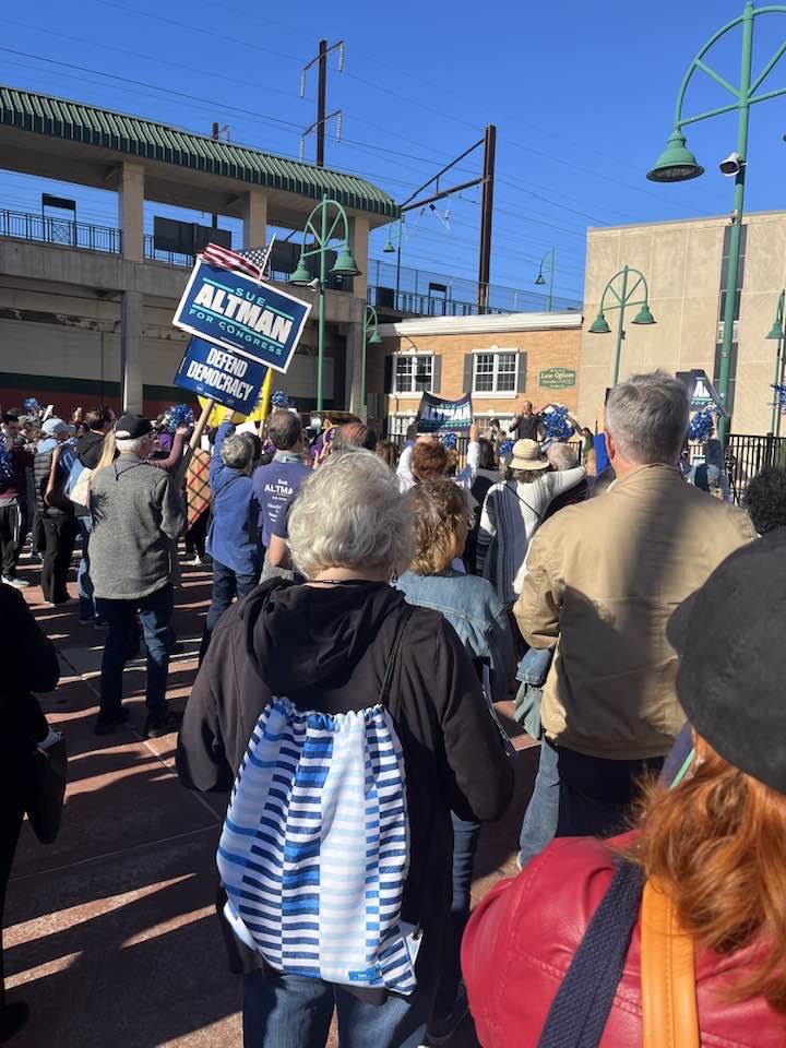 Lisa Vandever tweet media