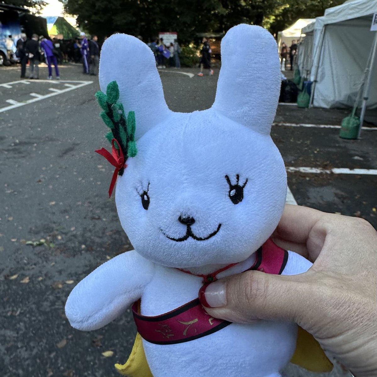 nanase_aikawa's tweet photo. 全日本駅伝　熱田神宮にて1区を見送りました🏃‍♀️ https://t.co/d2vOPeIwTd