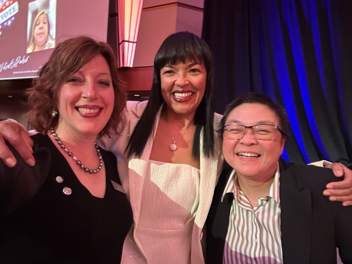 Julie M Rogers tweet media