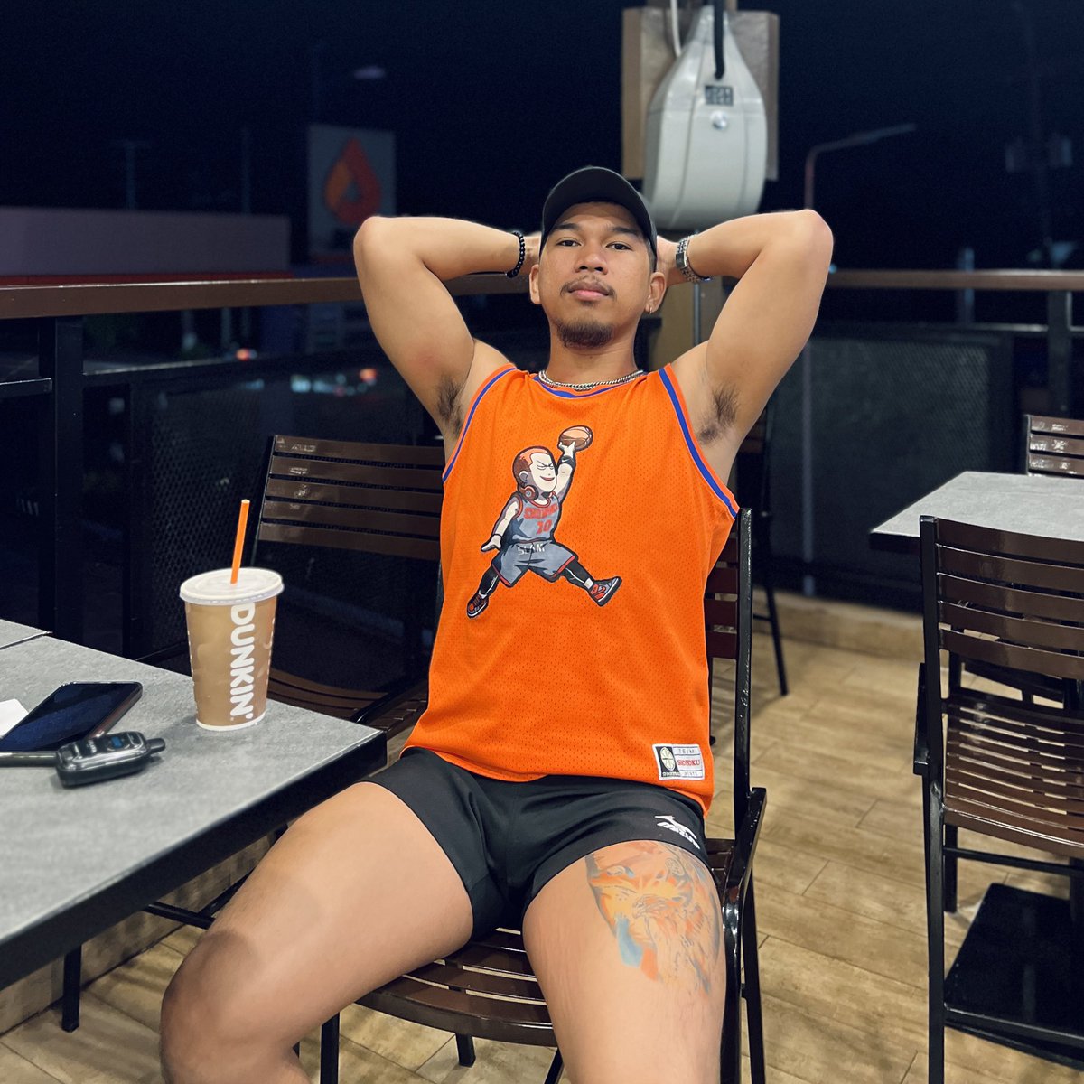 Misterpowersss's tweet photo. Dunkin’ https://t.co/GdS2vyQuHC