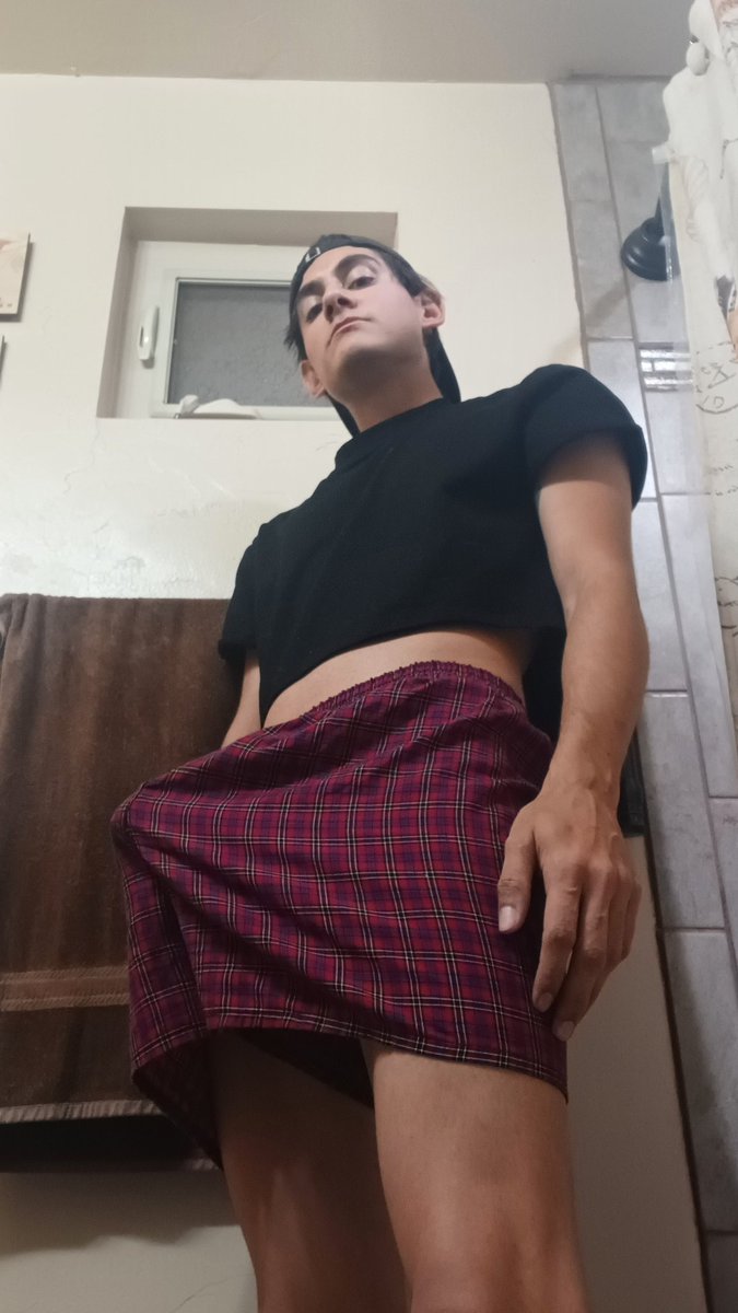 #plaidboxers #twink #gayboy #boner #boxers
