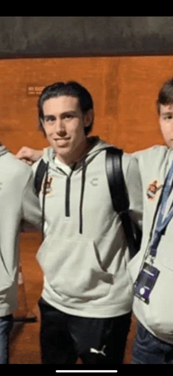 eliterrv's tweet photo. @criizux apoco rafa polinesio estaba en el equipo https://t.co/D9YKQIU6qI