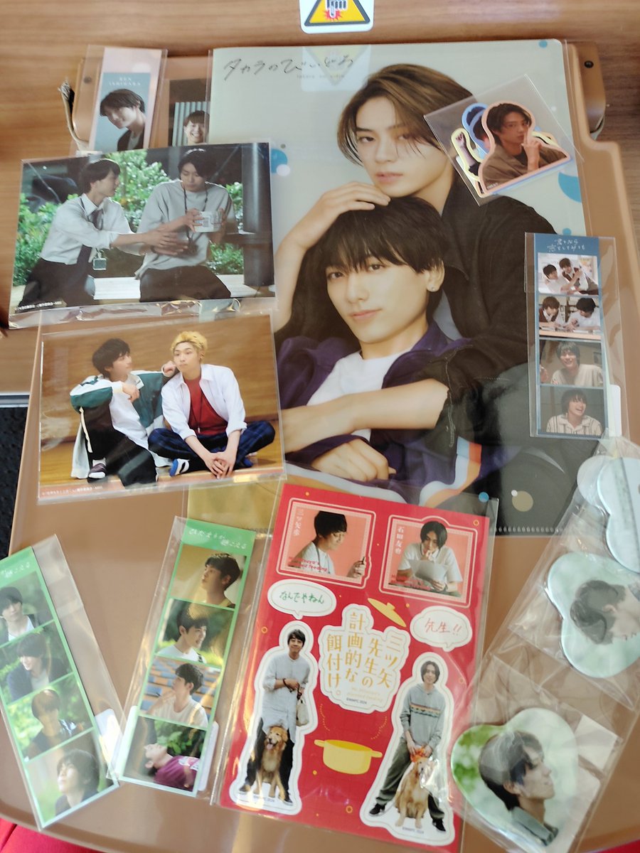 BLJapanTaiwan's tweet photo. #Shibuya #Manga10 pop-up did not a specific #BL features, so they had bits and pieces from different pop-ups over the last 2 years.
Plan was to get the 1st pop-up, the only one I missed, #TokyoInAprilIs.
Plan failed.
#JBL #JapanBL https://t.co/myMEpRGFCU