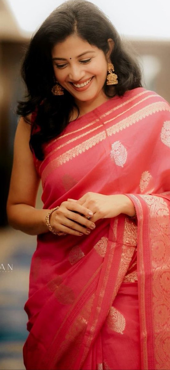 viralvideos16's tweet photo. 🎯#RakulPreetSinghThread
🎯#ShivadaThread

#RakulPreetSingh 
#Shivada https://t.co/Ykj96Cb7lC