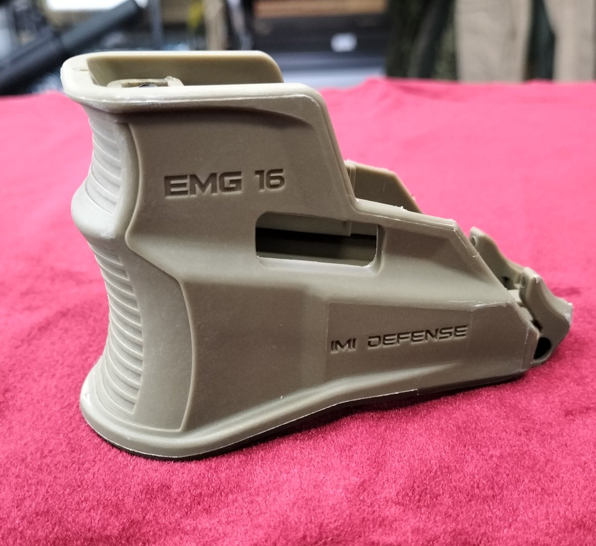 IMI DEFENSE マグウェルグリップ レプマート 大阪日本橋店 on X