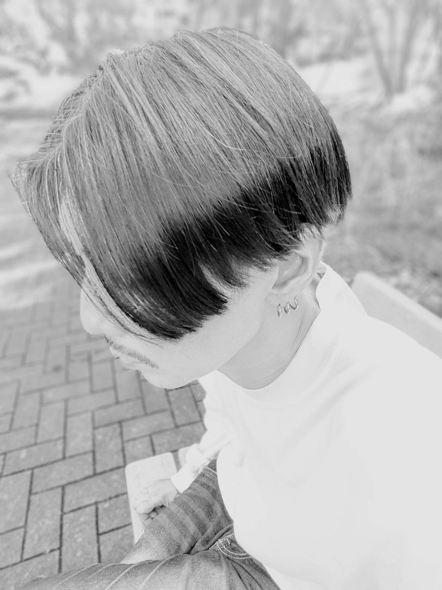 kaitterZ's tweet photo. 髪の毛切ってもらってスッキリご機嫌 https://t.co/ilJwgMbWp3
