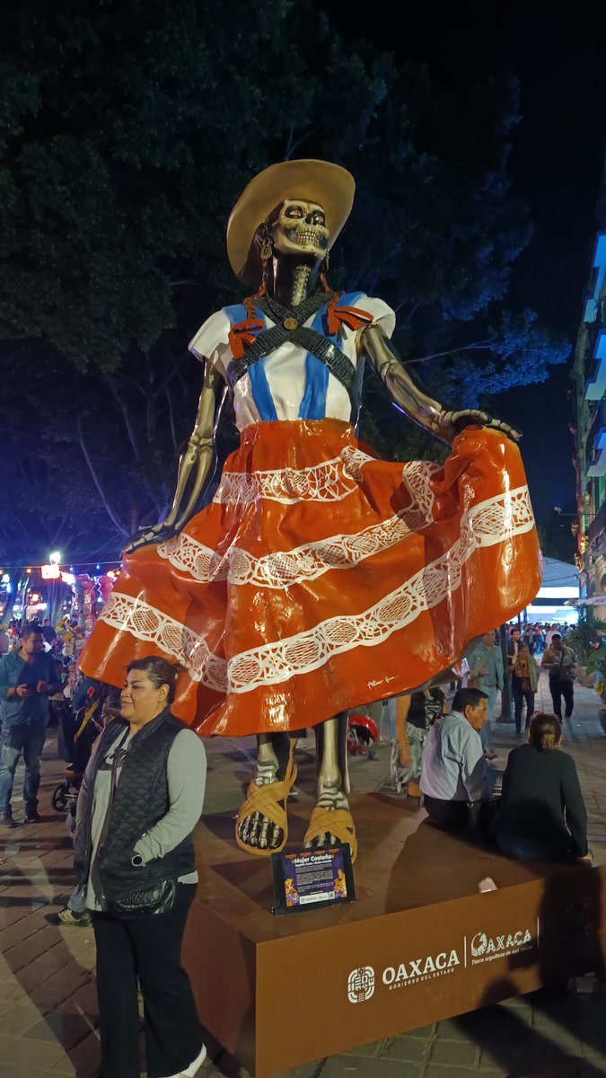 orbalest's tweet photo. Vacation time here are some pics of some of the things I saw today on the first day. #axolotl #mexico #oaxaca #diadelosmuertos #twitch #streamer #vacation #food #gaming https://t.co/1GW5rS8edg