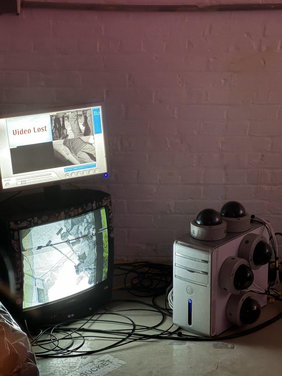 having weird time happy ceturday