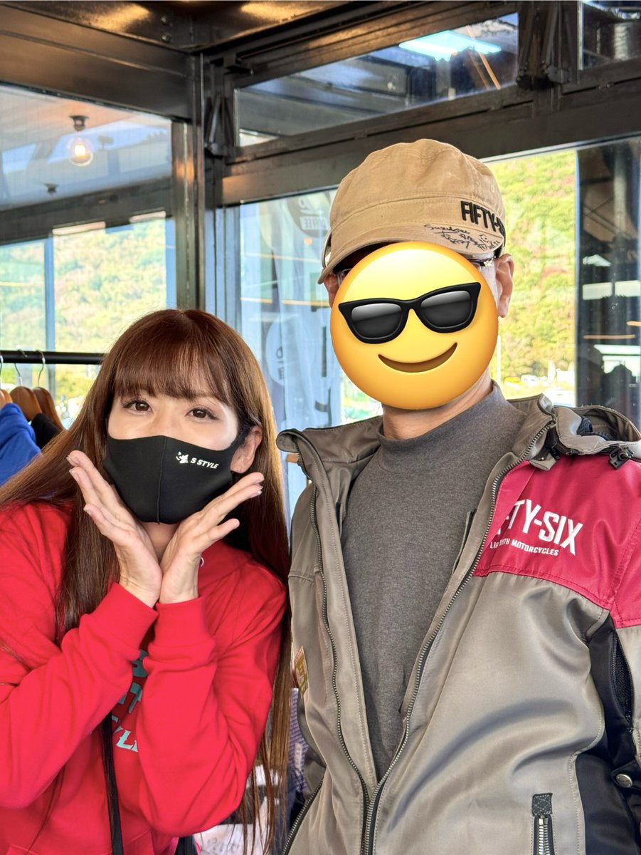 Szkhro61's tweet photo. 今日はジャンケンで勝てない😢
S-chanのビンゴ揃ったけど、S-chanにジャンケンで負けて賞品貰えず😢ガーン
#JBRIDERS ミーティングでも負けっぱなし。缶バッジは取れましたけど。
#Sstye #Schan https://t.co/9qEDsbiibg