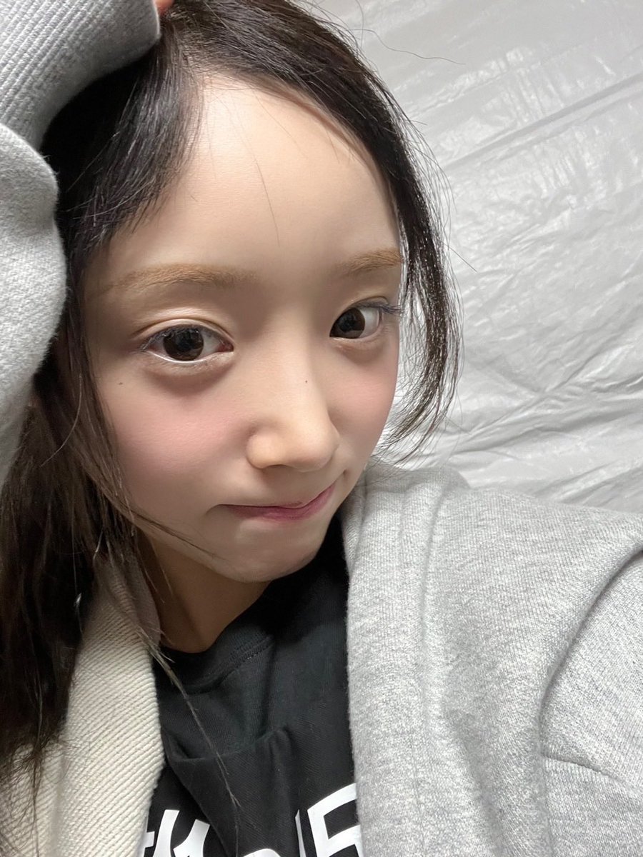 hinabbl's tweet photo. 🩰💭 [103124] 04:40pm kst https://t.co/m1zaYK9tyx