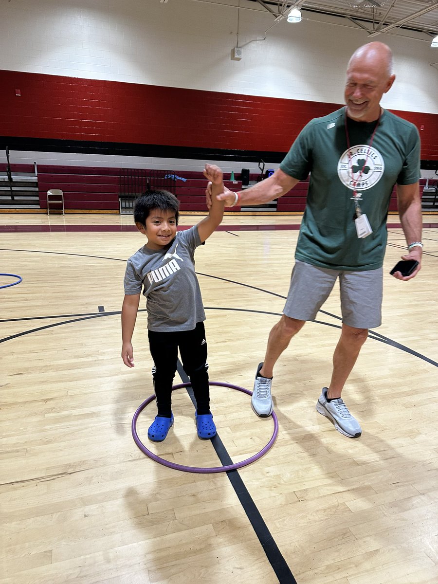 Fine Arts Field Day was a HIT! Our 2nd Graders had so much fun! 
<a href="/Hasty_Huskies/">Hasty Fine Arts Acad</a> <a href="/CherokeeSchools/">Cherokee Co. Schools</a> <a href="/MRegan0123/">Dr. Rosario-Regan</a> <a href="/JanetMarotte777/">Janet Marotte</a> <a href="/Beth_Coryell/">Beth Coryell</a>