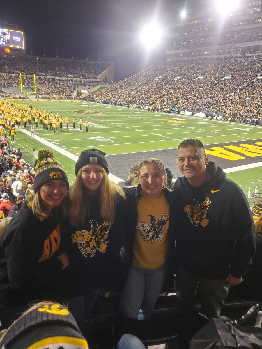 blumten's tweet photo. Back in Ia City for BlackOut #fightforiowa https://t.co/mHrTNDOVF4
