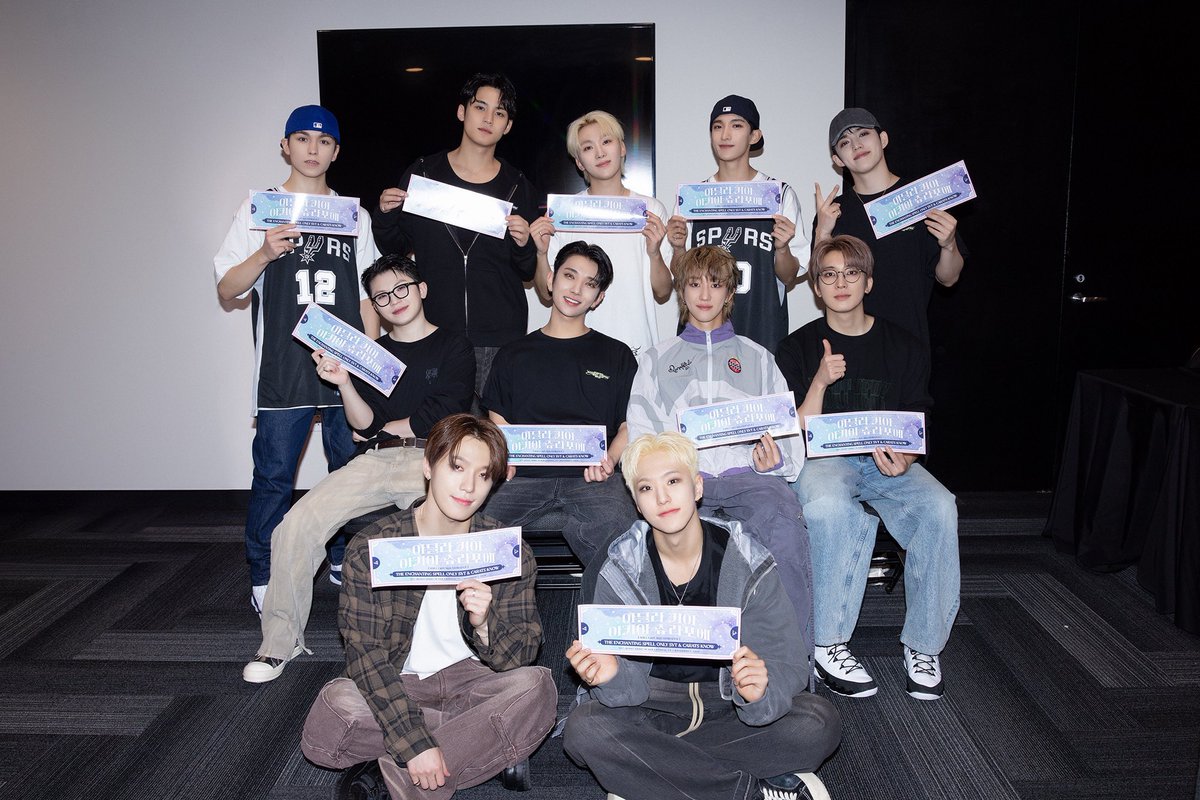 TheDancingTiger's tweet photo. Thank you Carats for another successful banner project 💎💕💕

San Antonio Day 2 https://t.co/CiRGDrJAYz
