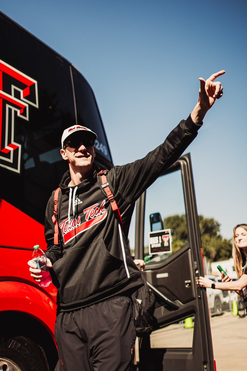 ZKittley's tweet photo. Use this one, it’s one of my all time favorites. #WreckEm https://t.co/Xqvq3O0HxQ